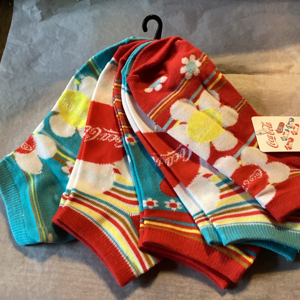 Coca Cola Socks - shoe liner style - 5 pairs- size 6-10